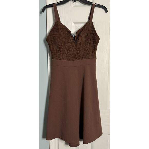 Almost Famous Brown Crochet Top Wide Strap Dress, Built In Cups, 1X - Picture 1 of 7